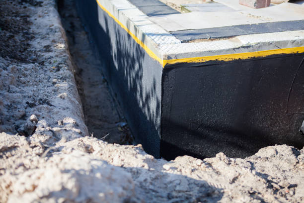 Flood containment and hydraulic sealing in Five Points, NC